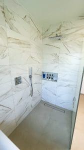 Douche à l'italienne